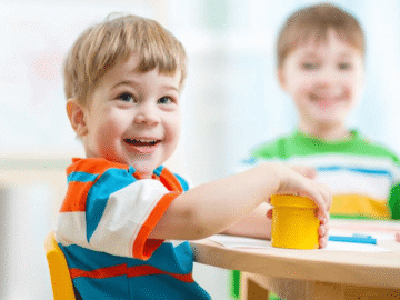 دور الأشقاء في دعم الطفل التوحدي