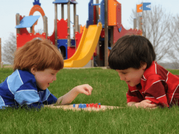 لعبة الأدوار تدريب الطفل على انتظار دوره في الحوار