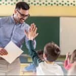 فصول دراسية مصممة بوعي يمكن أن تحول تحدي فرط النشاط إلى فرصة للتعلم النشط والمشاركة الفعالة