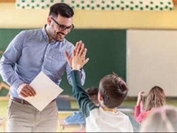 فصول دراسية مصممة بوعي يمكن أن تحول تحدي فرط النشاط إلى فرصة للتعلم النشط والمشاركة الفعالة